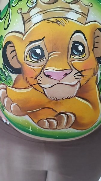 Belly Painting de Simba: Un Arte Creativo