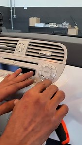 4.2K views · 125 reactions | Zo installeer je ons CarPlay systeem in de Fiat 500 uit 2012! #fyp #installatie #carplay #nederland | Deautounie | Facebook