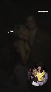 Heather Locklear n'allait pas rester chez elle à pleurer pour un chagrin d'amour. L'actrice était en pleine forme deux semaines seulement après avoir divorcé de Tommy Lee. | Années d'Or