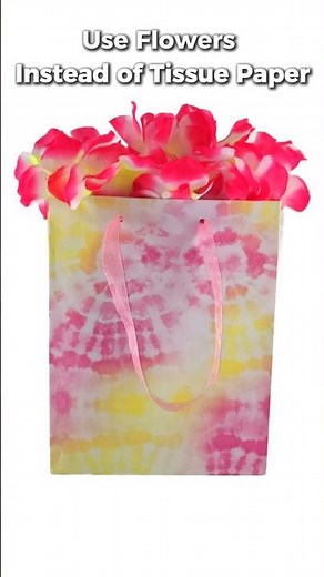 Genius 5‑Second Gift Bag Filler #shorts #giftbags #diygiftbag
