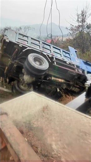 Crane Operation: Uprighting an Overturned Truck