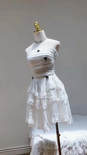 1 em váy trắng cúp xoè tầng xinh xẻo 😘😘😘 #lorisfashiondesign #loris #đầmthiếtkế #đầm_xinh #đầmdựtiệc #đầm_váy_nữ #đầmtrắng
