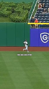 MLB Outfielder Makes Genius Trick Play | TOP Hitters