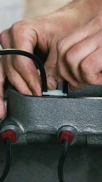 Bench Bleeding the Master Cylinder | TOMS OFFROAD