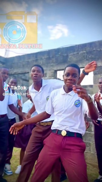 Nouvelle tendance de danse au Gabon : Lougoubambam