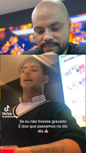 Robson Costa | Boraencantar | Palestrante | Encantamento on Instagram: "Cliente e atendente brigando é o retrato de um atendimento que perdeu o controle. Quando a conversa vira confronto, ninguém ganha. O erro começa quando a emoção assume o lugar da postura profissional. O cliente se sente atacado, o atendente se defende, e a solução desaparece no meio do conflito. Profissionalismo é saber interromper a escalada, baixar o tom e retomar o foco no problema. Atendimento não é disputa de razão, é c