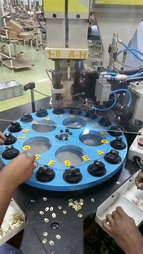 High-Speed Indexing Riveting Machine for Production Lines | Hammer Knock