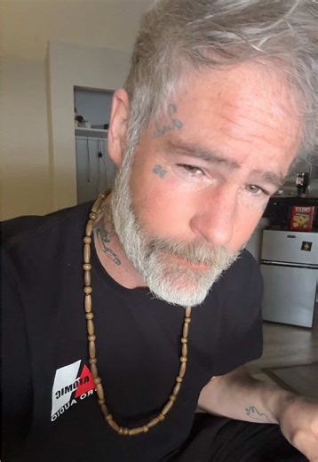 Don’t click on any weird links in my comments and report them if you see them 🙏🏽