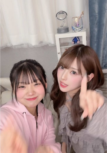 気まずい瞬間を楽しむシーシャとダンス
