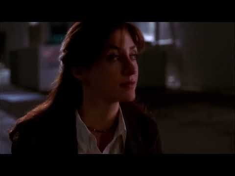 NCIS / Season 1, Ep 1 / Gibbs stops a Terrorist + Job Offer