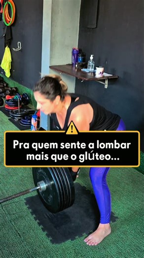 Lombar no deadlift? Ajuste o hip hinge no landmine e ative glúteos com segurança 💪