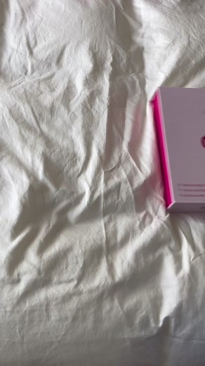 THIS IS IT! Been loving my Riki Baby Face LED mask! My main skin concerns are acne, breakouts and anti-aging and this device DELIVERS 👏🏼 @rikilovesriki #rikilovesriki #ledmask #ledmaskreview #bestledmasks #ledmaskhonestreview #ledmaskresults #skincare