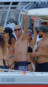 🎉🎊 "Party on the River: Yachtin' It Up in Miami" #yachtlfe #hauloverinlet #Boats #dailydash #weekendadventures #MiamiRiver #lovebig #memoriesforalifetime #happy #worldtraveler #RaiseIt | BoatSnaps