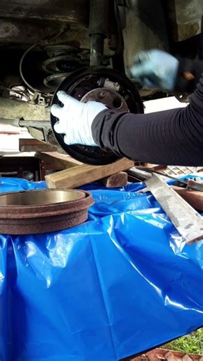 How to fix clean the rear axle brakes imbalance on Satisfying!