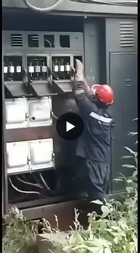 Arc Flash Accident | Unsafe Acts | Poor Safety Planning | NFPA 70E | High Voltage Hazards | Electrical Maintenance | SIF Incident | Safety Fails | Luis Rodriguez