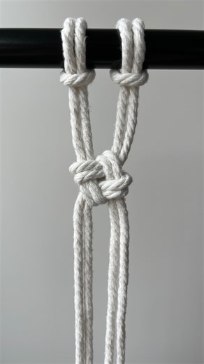 7.8K views · 1.2K reactions | Floral macrame knot tutorial 臨 #macrame #diy #handmade #macramepattern #macrameknots #macramemakers #macramé #macrametutorial #macramecommunity | Sana Macrame | Facebook