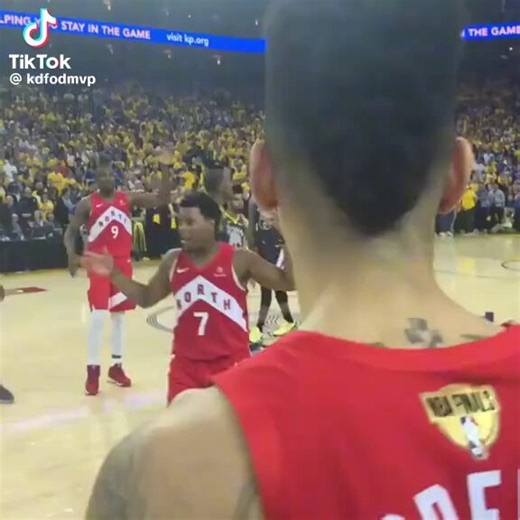 It's so sick how more all-time great Raptors just keep stepping into frame. Like it's Kyle huddling up with Kawhi/Danny/Pascal/Serge and then Marc joins, Norm pops in, and the camera pans to Fred. Feels like a dream.