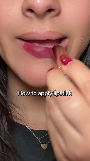 How to Apply Lipstick Tutorial