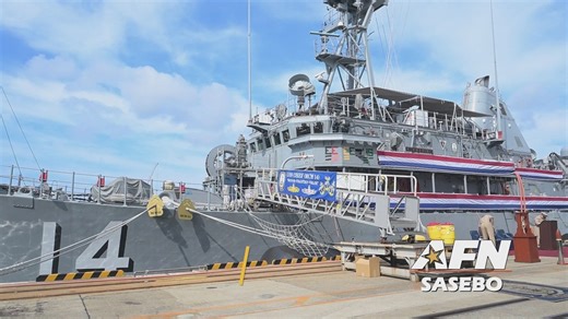 USS Chief (MCM 14) Change of Command Ceremony