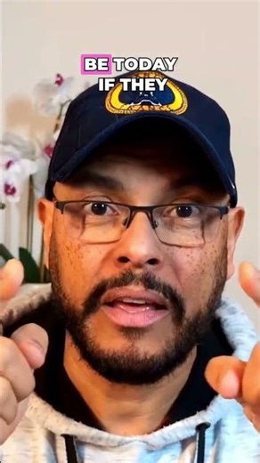 How to avoid Link Hell by using URL redirects and link shorteners #shorts