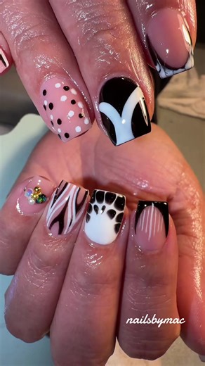 Creative Black and White Short Nail Art Inspirations