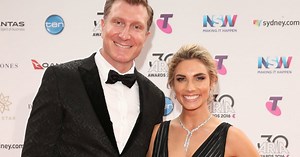 Red Wiggle Simon Pryce shares the details of his magical proposal to fiancée Lauren Hannaford.