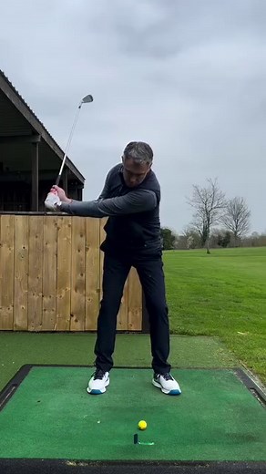 15 reactions | It will work for you too.. The Rory Mcilroy wrist set drill will give you the correct feeling of how to hinge your wrists in the golf backswing. It will give you a much more consistent golf swing and will lead to more powerful golf shots. #golfswingtips #golfswingdrills #golfwristhinge #simplegolfswing #bettergolfswing #golftipsforbeginners #golfcoach #golfcoaching #golfcoaching⛳ | Mark Wood Golf Academy | Facebook