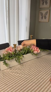 The perfect table centerpiece for spring! 🌸 Comment ‘SPRING26’ for the full video tutorial and shoppable links! #fblifestyle #flowers #spring #springflowers #centetpiece #tabledecor | the.wreath.coach