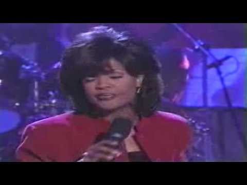 CeCe Winans--"I Am"--(Live)