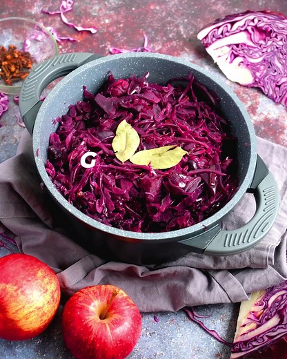 Rotkohl Time! New Recipe Video is now on the website. #redcabbage #germa #GermanRecipes | My Dinner- Easy German Recipes