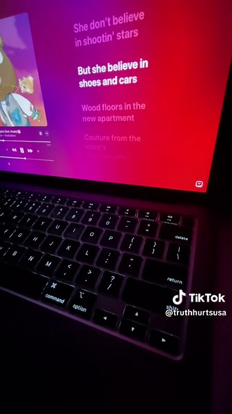 Flashing lights #lyrics #song #fyp