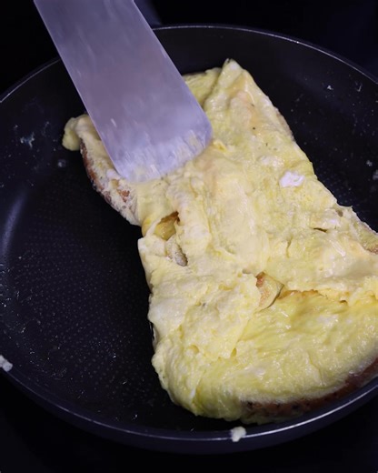 Easy Breakfast Sandwich! Bagels never fail 😍 | Tasty UK