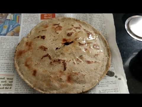 Making of a Bajra Roti or Rotla (original style)