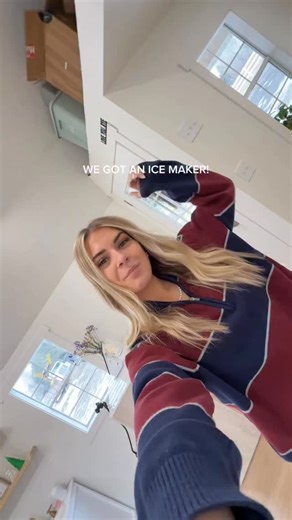 Aralynn | Rexburg Lash Artist & Educator on Instagram: "A NEW ADDITION TO OUR DRINK BAR 🥳 I’ve been LOVING this new ice maker, it makes the most perfect ice 🥹🧊 If you have any drink requests that I need to try in The Drink Bar Diaries, comment your suggestions! 😚🥤 #lashes #lashartist #salon #fyp #drinkbar #lashtech"