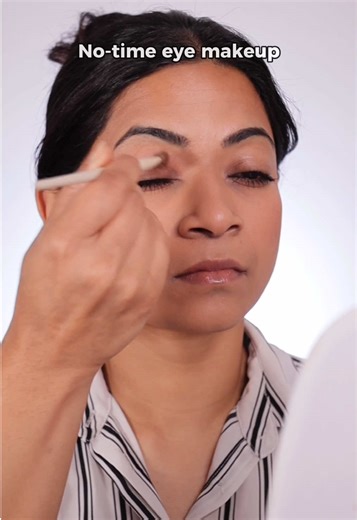 Quick 2-Step Eye Look Tutorial with Bronzer