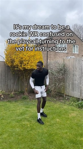 Bro NEEDS To Learn The Playbook 😭 #nfl #shorts #skit