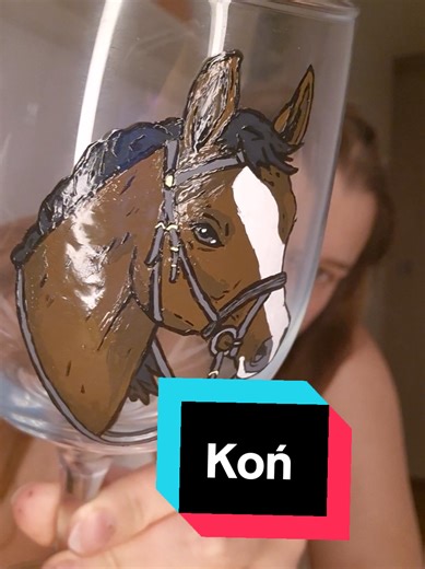 Jak wam się podoba mój koń? 😎 Do zamówień szkła zapraszam w wiadomości prywatnej. #koń #jeździectwo #horse #ręczniemalowane #koniara