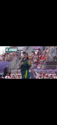 Australian breakdancer doing the kangaroo! 🤣 no way this is their best break dancer! France 2024 olympics #follow #olympics #france #2024olympics #2024 #Summer #dance #kangaroo #lol #fypシ゚viral #fypage