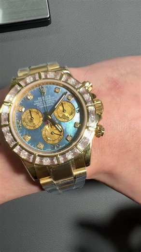 Heavyweight version, natural mother-of-pearl dial, moissanite bezel, Dandong 4130 movement. #luxurywatches #watch #luxurylife #fyp