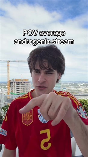 MIAMI COOKIE 🌇 (@unbancookie)’s video of cookie king