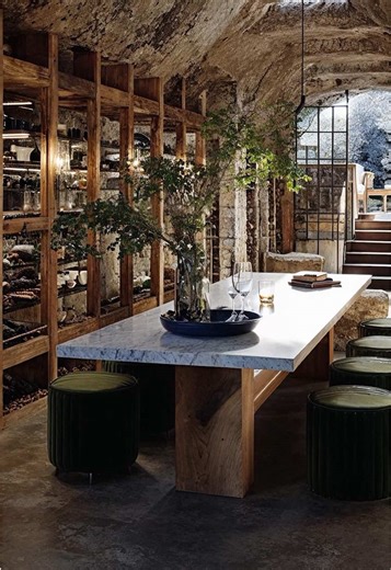 Rugged Luxury Homes: Unique Interior Design Concepts