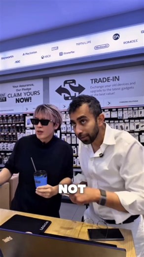 Sundeep Fernandes | Comedian | When customers try to exchange product which is in good working condition | Instagram