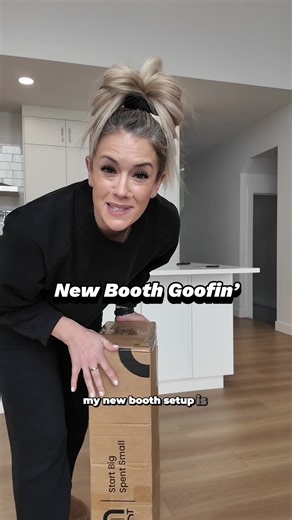 I’m sure I’ll get faster now that I know what I’m doing 😅 but most of the time it is just me setting up the booth! Thankfully my husband is coming to this first show in Vancouver next week but I’ll probably have the booth all set up by the time he arrives. He can help me take it down though which will be a treat 😄 If you’re in the food and beverage industry and plan on attending CHFA Now (unfortunately not open to the public this time), stop by my booth and say hi and make sure you come watch 