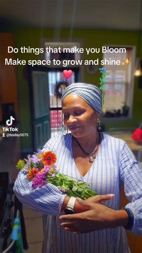 Harvesting the final blooms and celebrating nature's fleeting beauty. #bloomseason