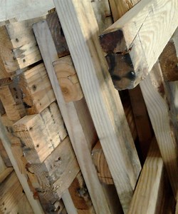 Little Kid Chair Made From Pallet Wood