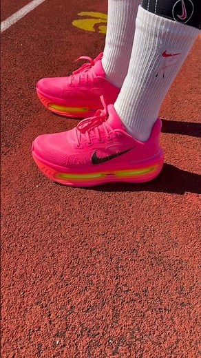 🦩Nike Vomero Premium: This Colorway is INSANE! 👟