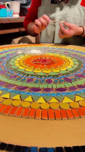 2.1K views · 2K reactions | Pura explosión de color! ✨ Nuestra alumna...