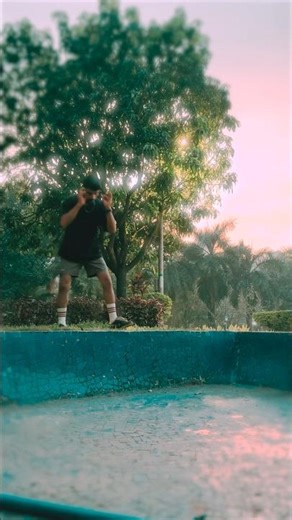 Tried a few flips but couldn't land them properly, so we focused on clean movement instead.#parkour