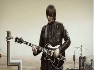 He aquí la canción de la próxima temporada 👨‍🎤🎧🤘 -- This is our tune for the season 👨‍🎤🎧🤘 #Rubi2022 | Real Betis Balompié