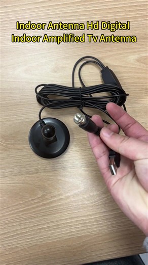 Test of 200-Mile Indoor HDTV Antenna for Cord Cutting